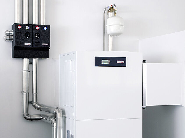 Die Leistung der Weishaupt Wasser/Wasser-Wärmepumpe setzt Maßstäbe. Dank der Robustheit lässt sich bei fast allen Wasserqualitäten bis zu 180 kW abrufen. weishaupt-ww-waermepumpe